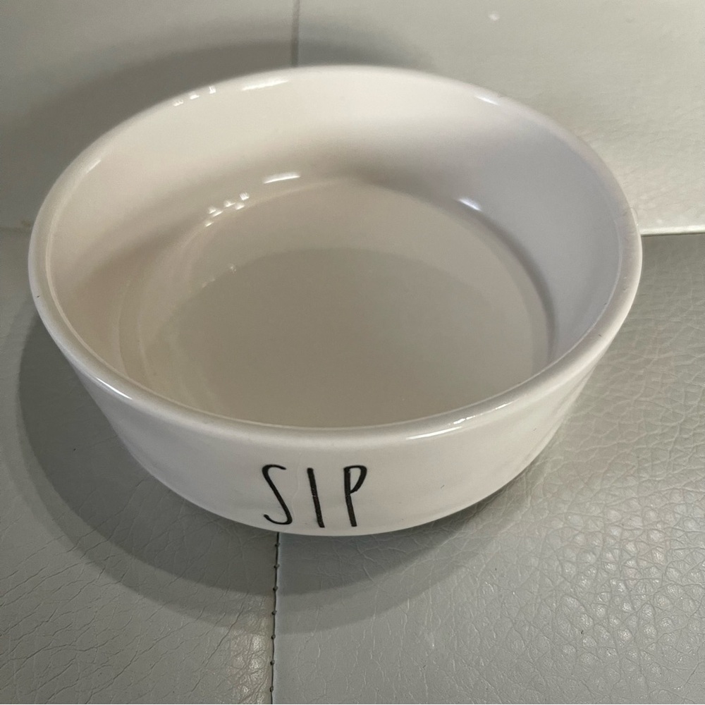 Rae Dunn artisan collection Sip Ceramic Pet Bowl NWT goldfish - Picture 2 of 5